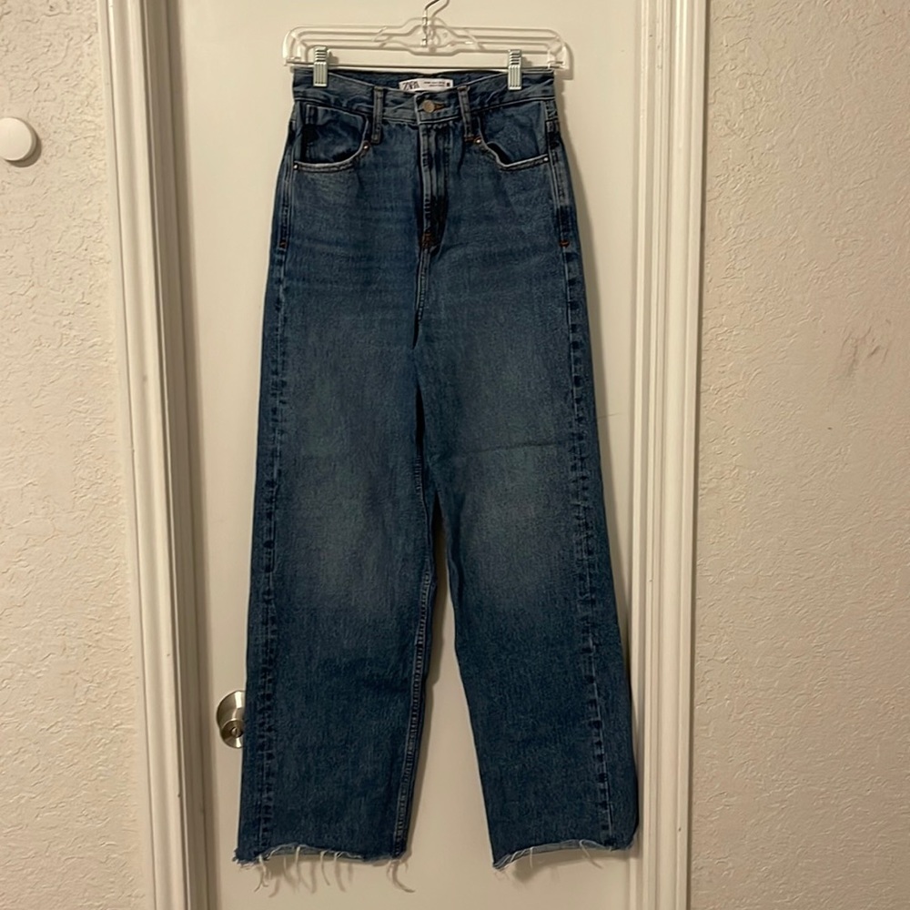Zara Medium Wash Straight Leg Jeans - No Distress